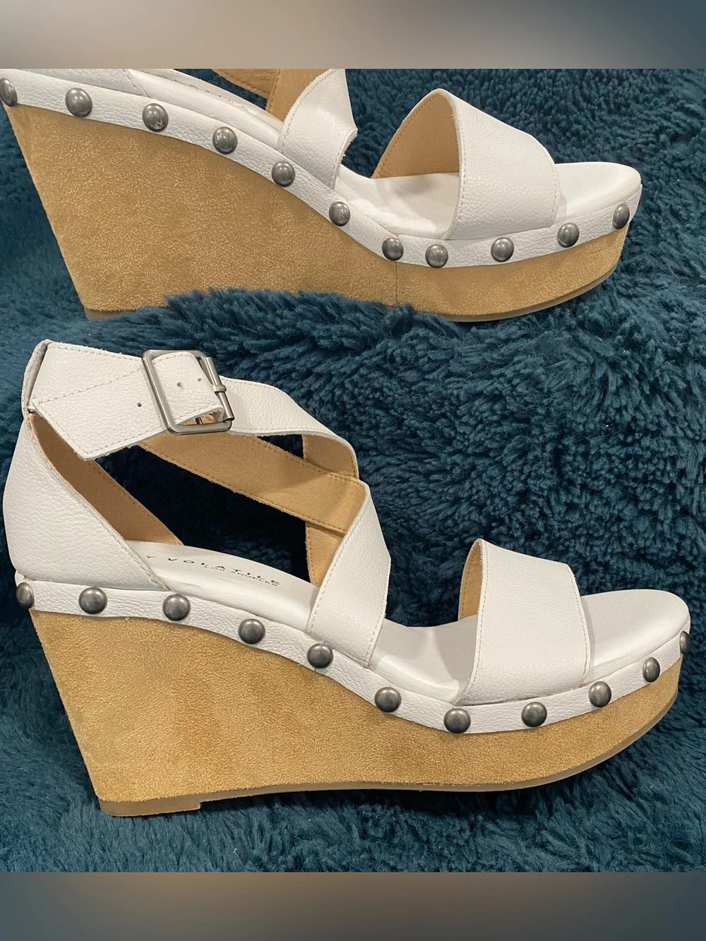 Very Volatile Zitola Platform Wedge Sandals – Women's Size 11 Brand New